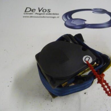 Citroen Saxo 1.1i X,SX Rear seatbelt, right 2001 8973HQ