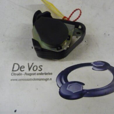 Peugeot 308 1.6 VTI 16V Rear seatbelt, left 2009 8975GA