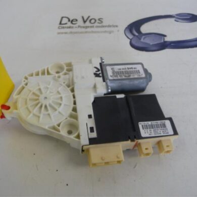 Peugeot 807  Raammotor Portier 2009 9222AF