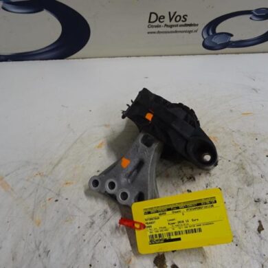 Peugeot 2008  Motorsteun HMZHM01 2016 9676780580