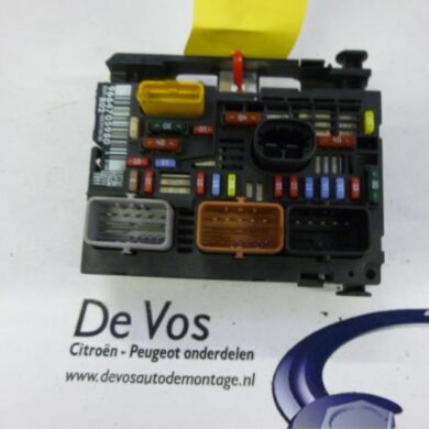Citroen C5  Sicherungskasten 2008 9807028580
