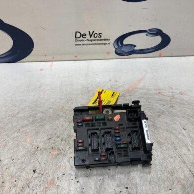 Peugeot 206 2.0 16V Fuse box 2003 6500Y1-9650664080