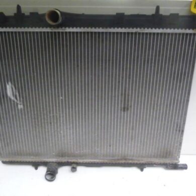 Citroen Xsara 1.6i 16V Radiateur NFU 2001 1330G3-133316