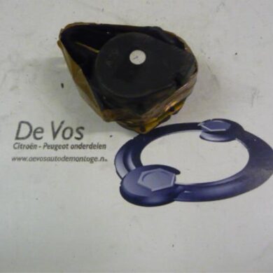 Peugeot 605 2.1 SLdt,SRdt,SVdt,Autom.12V Rear seatbelt, right 1996 8971YY