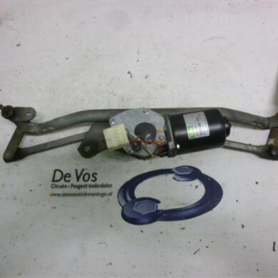Citroen Saxo 1.5 D Front wiper motor 1997 640583