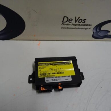 Peugeot RCZ  PDC Module 2010 6590NQ-6590NR