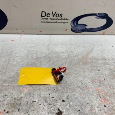 Peugeot 3008  PDC Sensor 2020 1608472280