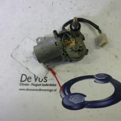 Peugeot 405  Ruitenwissermotor achter 1993 640575