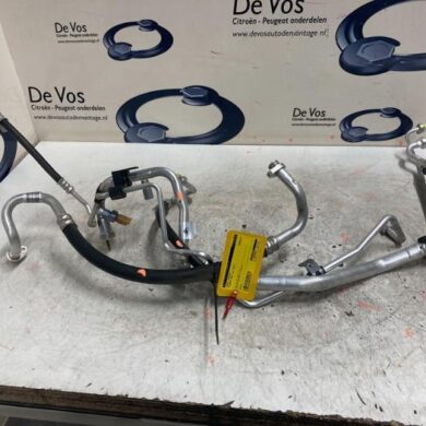 Peugeot 308 1.2 12V e-THP PureTech 130 Airco Leiding 2015 9678270580-9676363480-9809171080-9676363380-9831702280