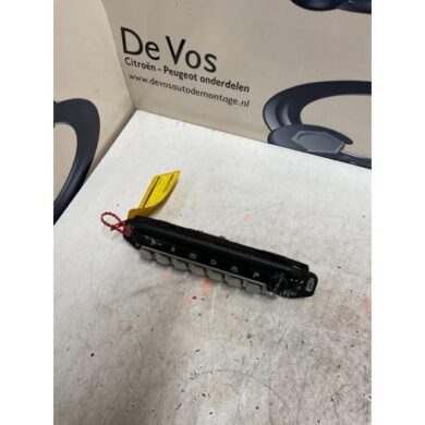 Peugeot 3008  Switch 2018 98249156DX