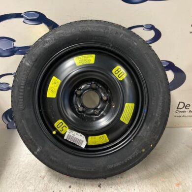 Peugeot 308 1.2 12V e-THP PureTech 130 Wheel + tyre 2014