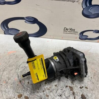 Peugeot Partner 1.6 VTI 120 16V Phase 1 Power steering pump 5FS 2011 4008L7-1680899180