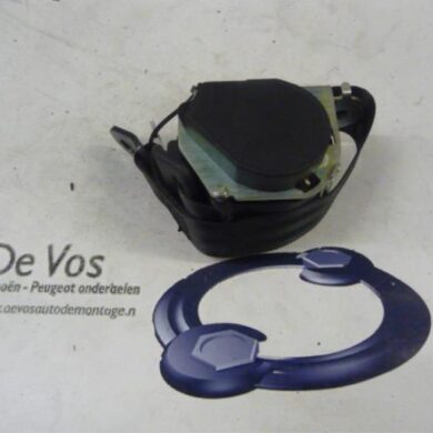 Peugeot 308 1.6 HDi 16V Rear seatbelt, right 2010 8975GX