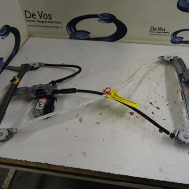 Peugeot 207  Window mechanism 2-door, front left 2010 9221GL