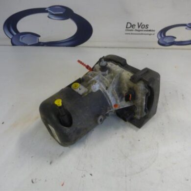Citroen C5  Power steering pump RHHRH02 2011 4008E2