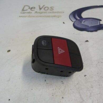 Peugeot Bipper  Schakelaar 2009 6490H7