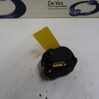 Peugeot 1007  Rear seatbelt, left 2006 8974V8