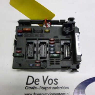 Peugeot 206 2.0 16V Fuse box 2004 6500Y1