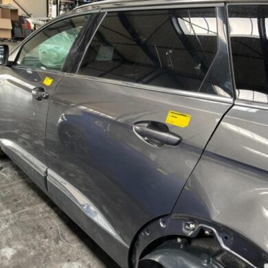 Peugeot 5008 1.2 12V e-THP PureTech 130 Rear door 4-door, left 2022