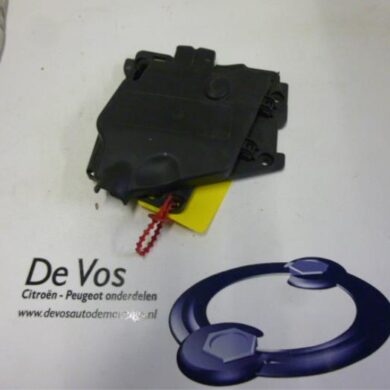 Peugeot 207 1.4 16V VTi Fuse box 2011