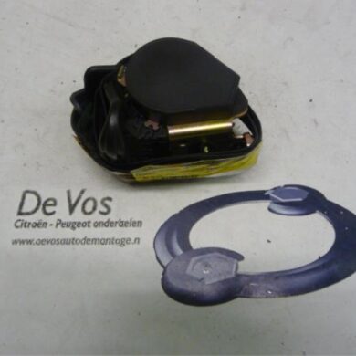 Peugeot 207 1.6 HDi 16V Rear seatbelt, left 2006 8975Z7