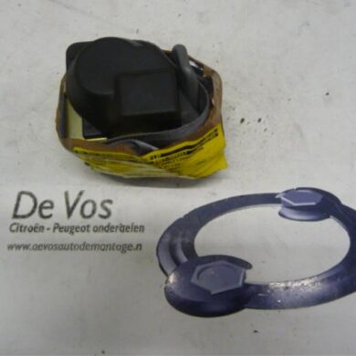 Peugeot 406 1.8 S,SL,ST,STX 16V Rear seatbelt, left 1995 8974EE