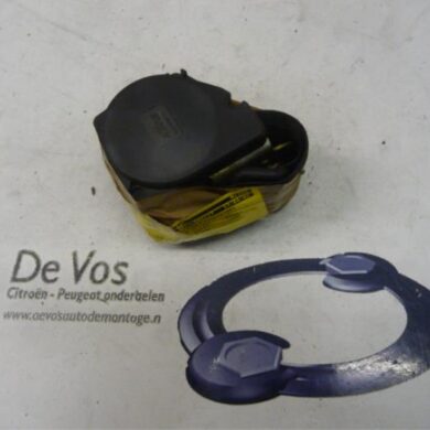 Peugeot 306 1.8 Rear seatbelt, right 1995 8972NY