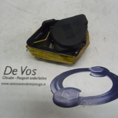Peugeot 405 1.8 SRi,Gri Rear seatbelt, left 1995 8971TF