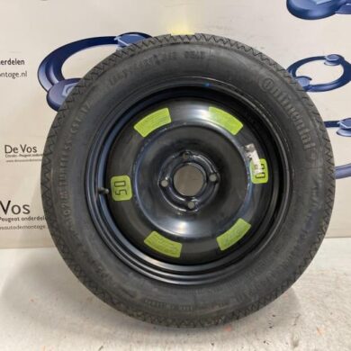 Peugeot 3008  Wheel + tyre 2011