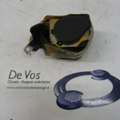 Peugeot 307 1.6 16V Rear seatbelt, left 2003 8974JK