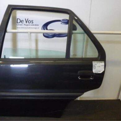 Citroen Saxo 1.4i SX,VSX Rear door 4-door, left 1997 900672