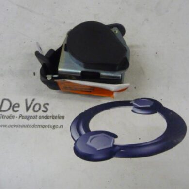 Peugeot 308 1.6 HDi 16V Veiligheidsgordel links-achter 2010 8975N1