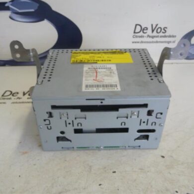 Peugeot 4007  Radio CD player 2009 6574SG-1608818580