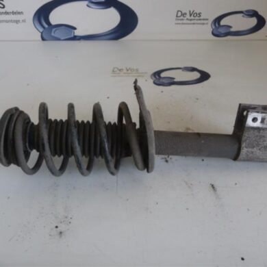 Peugeot 3008  Front shock absorber rod, left 2013 5208G2