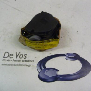 Peugeot 605 3.0 SV Rear seatbelt, right 1992 8971YY