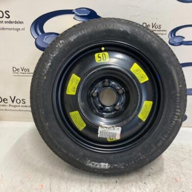 Peugeot 308  Wheel + tyre 2014