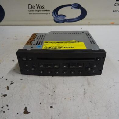 Peugeot 307 1.6 16V Radio CD Speler 2002 6564RT