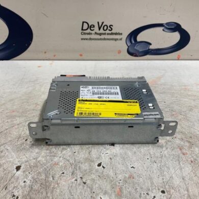 Peugeot 208  Radio 2016 1615338780-9815356680