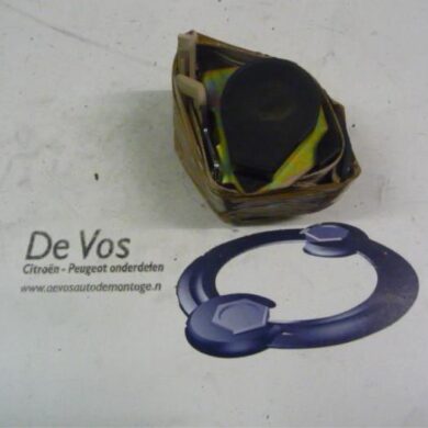 Peugeot 607 2.9 V6 24V Rear seatbelt, left 2000 8974AZ