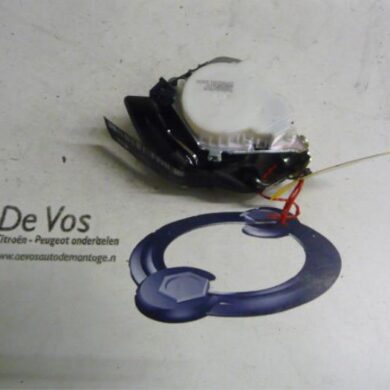 Citroen DS3 1.6 VTi 120 16V Rear seatbelt, right 2011 8975TC-8976F1
