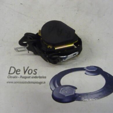 Peugeot 307 1.6 HDiF 110 16V Rear seatbelt, right 2005 8974JN
