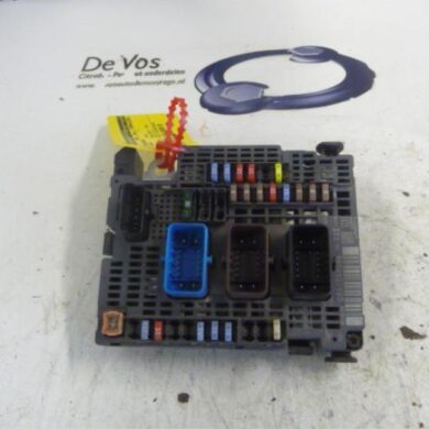 Peugeot 508  Sicherungskasten 2012 6500KH-9807428180