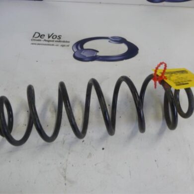 Peugeot 2008  Rear coil spring 2015 9677563280