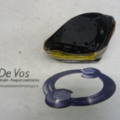 Citroen C2 1.4 HDI Rear seatbelt, left 2004 8974S4