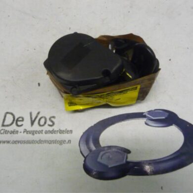 Citroen Saxo 1.1i X,SX Rear seatbelt, right 2000 8973AN