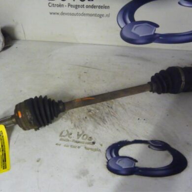 Peugeot 107 1.0 12V Aandrijfas links-voor CFA 2008 3272JY