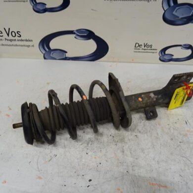 Peugeot 308  Front shock absorber rod, right 2011 5208C9