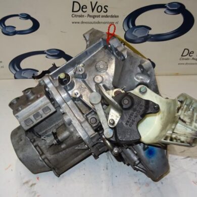 Peugeot 208  Gearbox HNZ-HNZHN01 2016 1611920380-1612444380-1611920680 20ET26