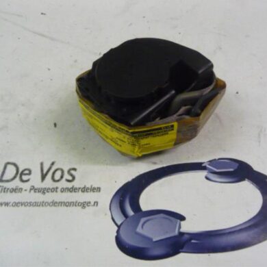 Citroen C5 3.0 V6 24V Rear seatbelt, left 2002 8974KF