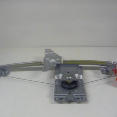 Peugeot 307 2.0 HDi 90 Rear door window mechanism 4-door, right 2004 9224A4